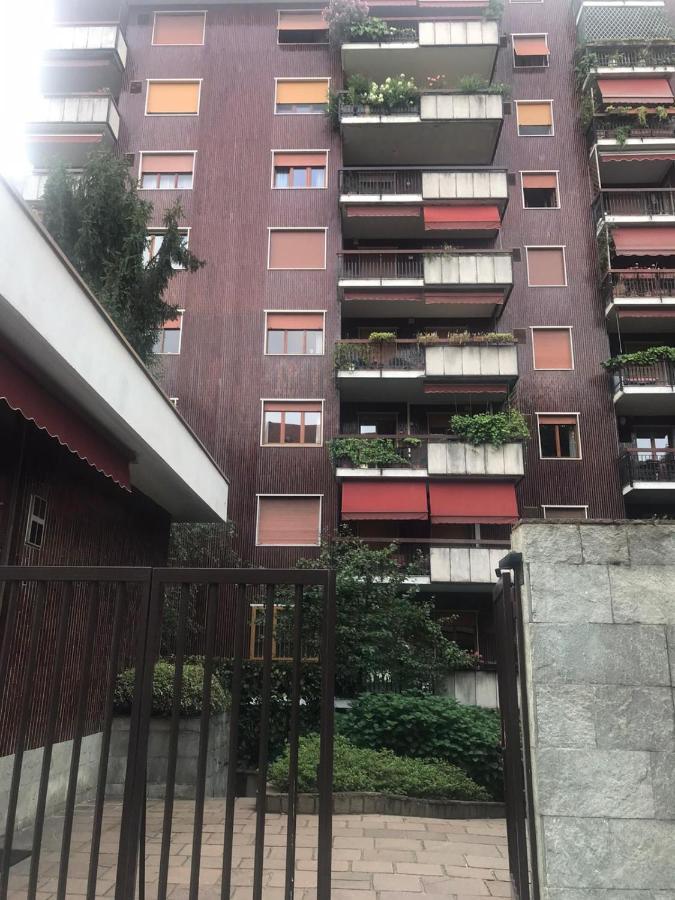 Best Way Rent - Near Tre Torri District Appartamento Milano